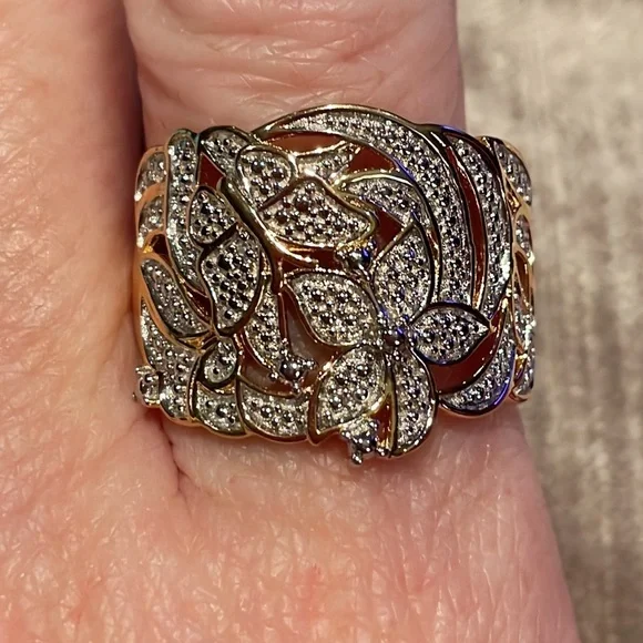 Gold Flower & Butterfly Ring New! Size  9 Diamond Chip - Picture 5 of 9